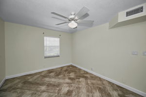 Primary Bedroom1b