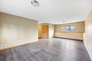 27_Interior
