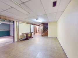  Photo 33