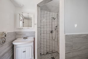 027_877 6th Ave  San Bruno