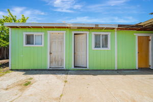 031_877 6th Ave  San Bruno