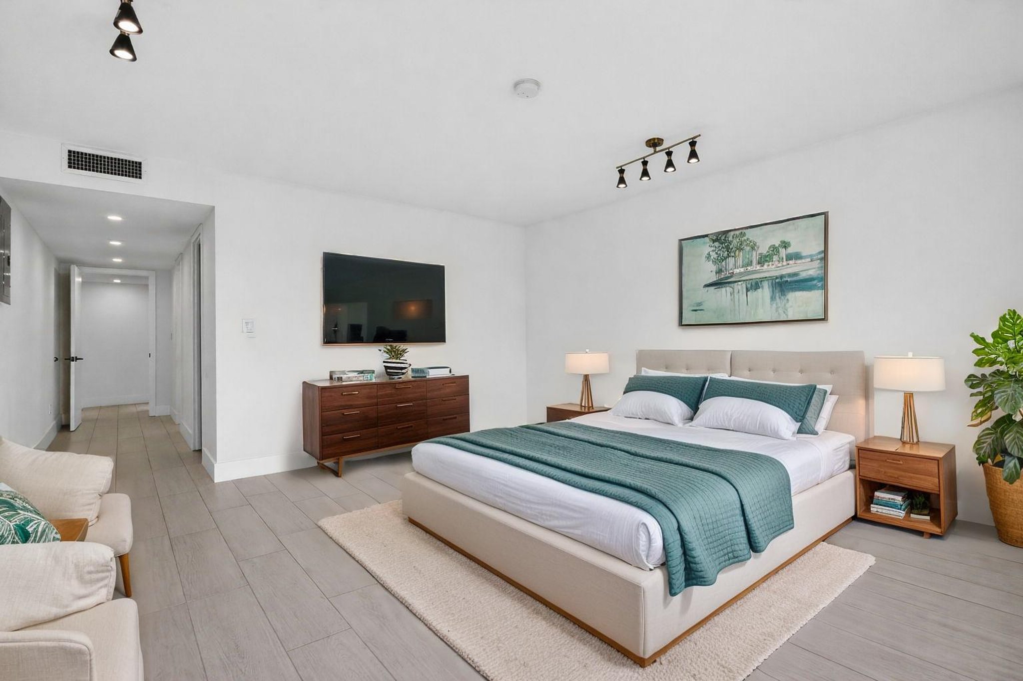 bedroom_no_bed_true virtually staged.jpeg