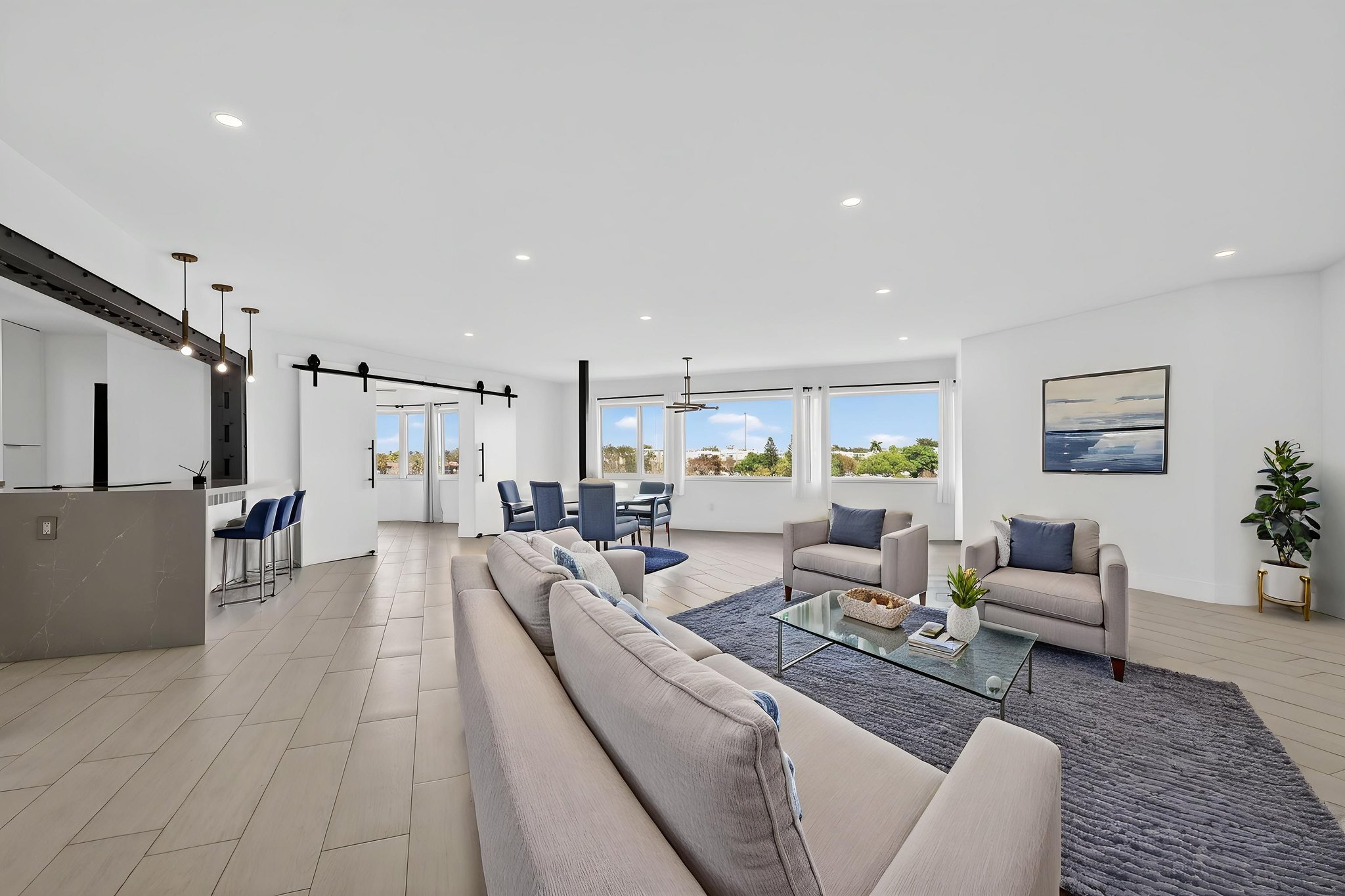 8H3A5760 virtually staged.jpeg