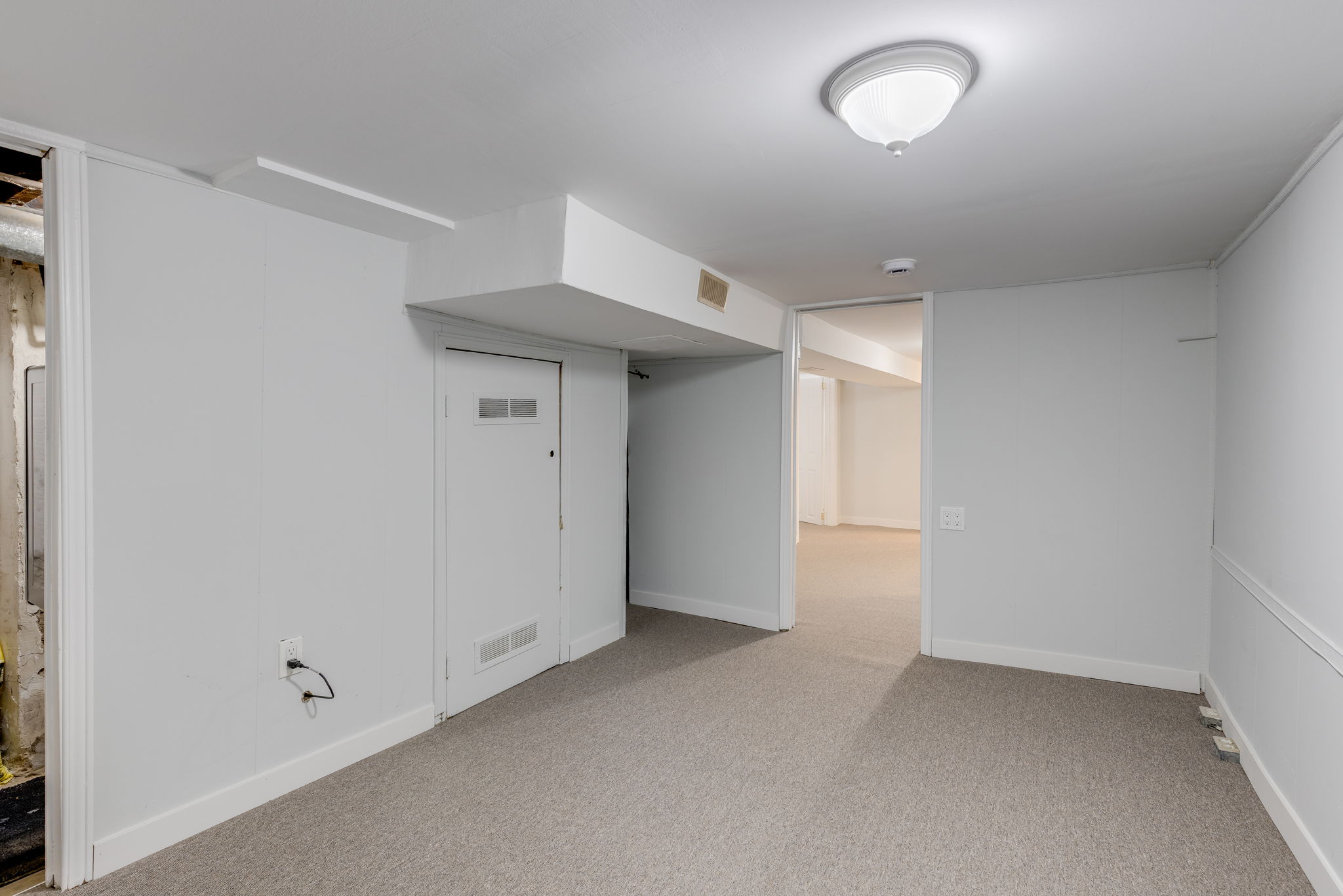 Toronto property showcase — delivered property photograph 31