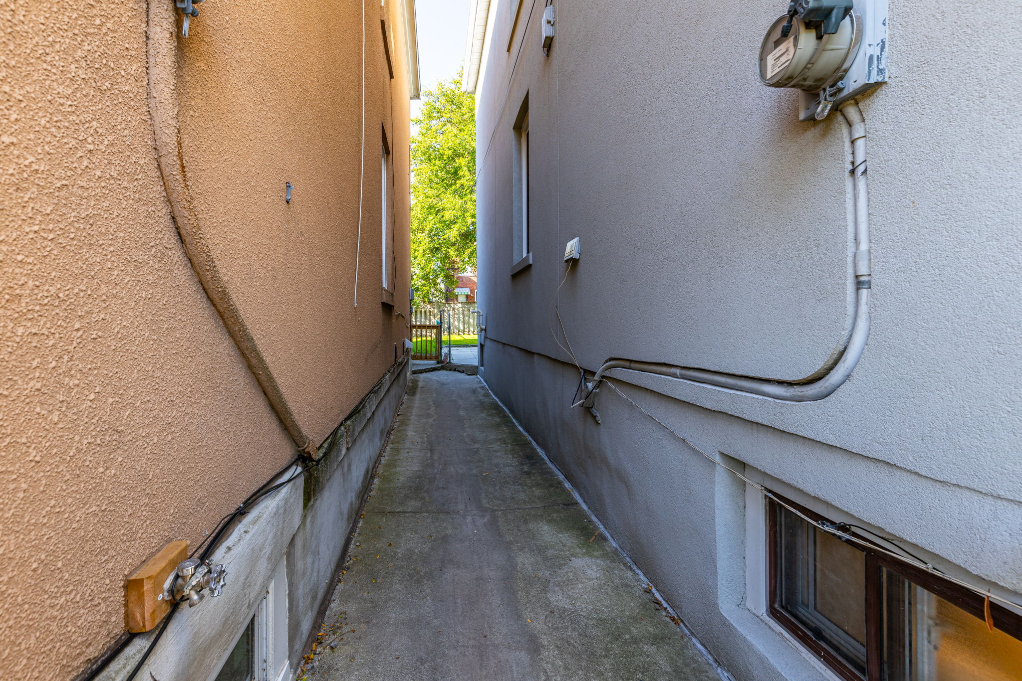 Toronto property showcase — delivered property photograph 34