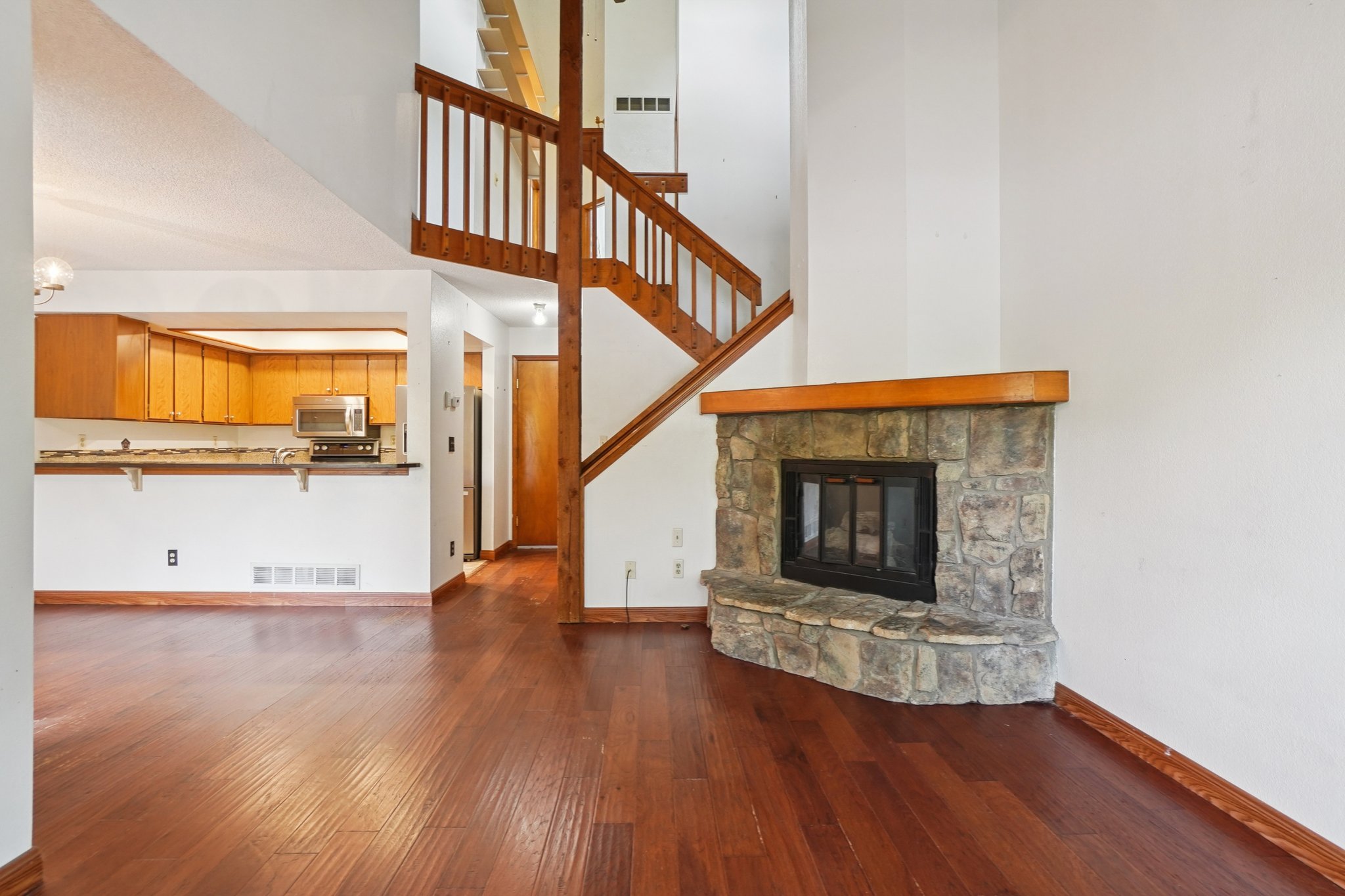 Allison Dr D-S1010-010.jpg