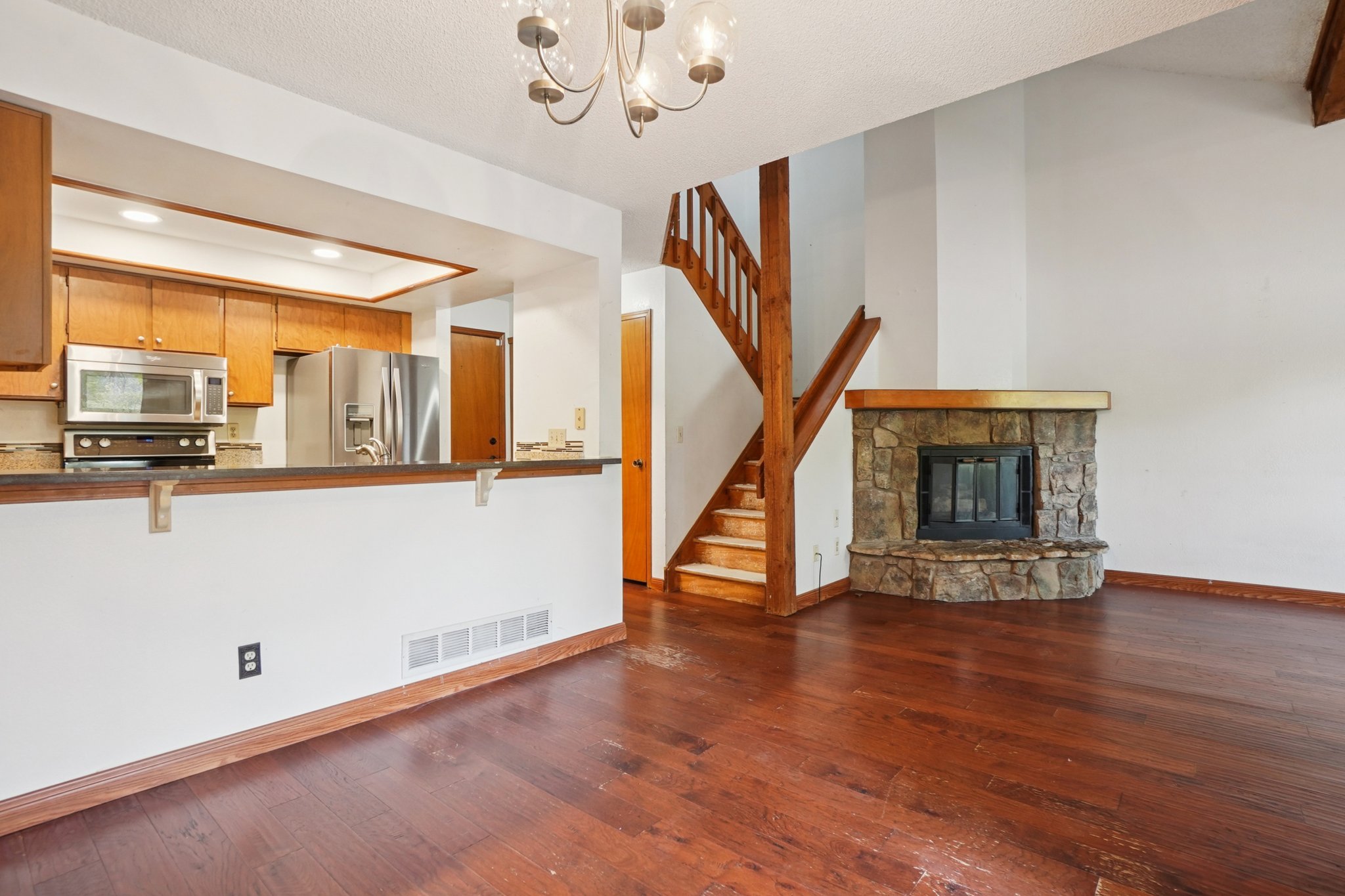 Allison Dr D-S1010-012.jpg