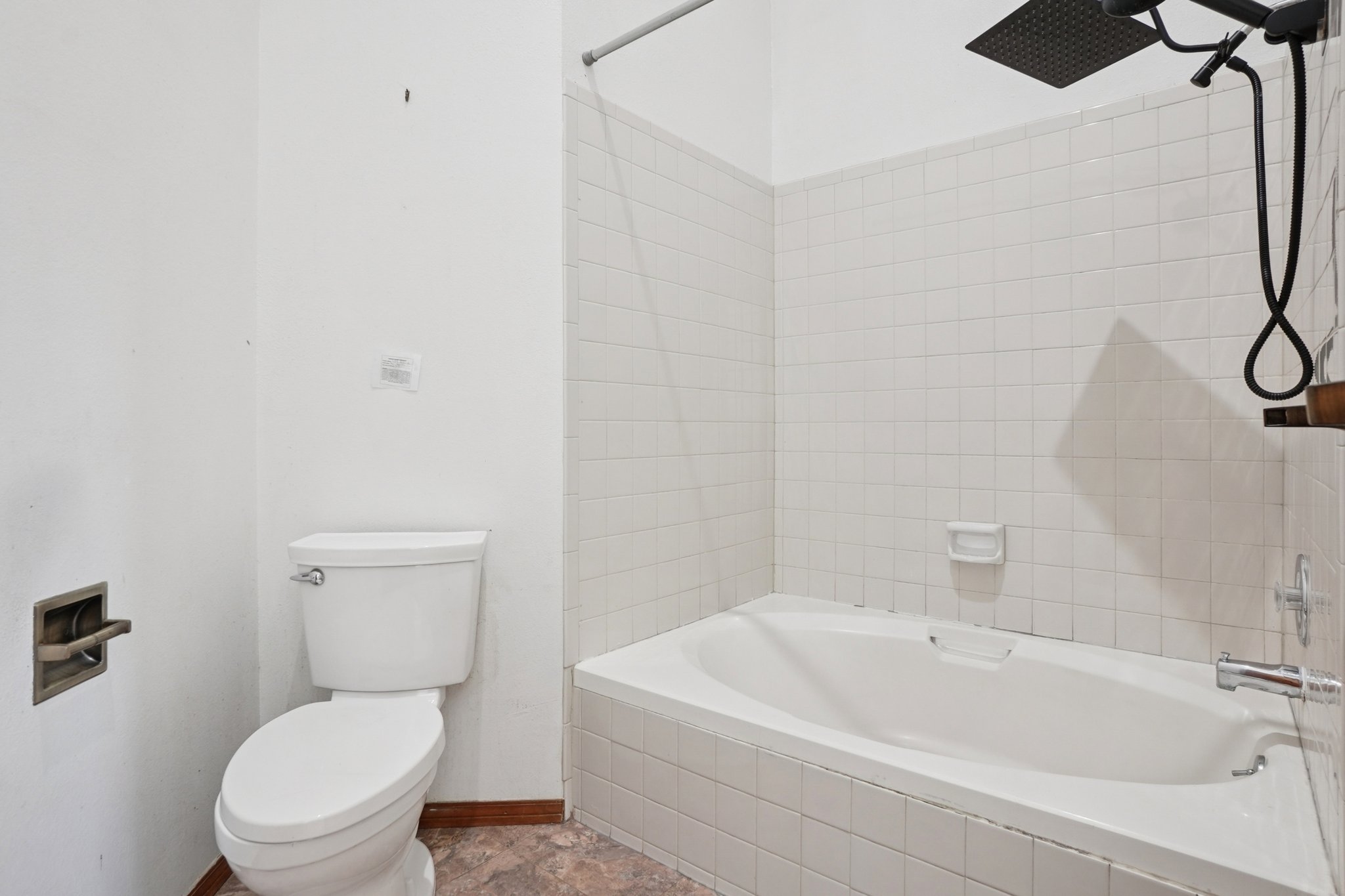 Allison Dr D-S1010-030.jpg