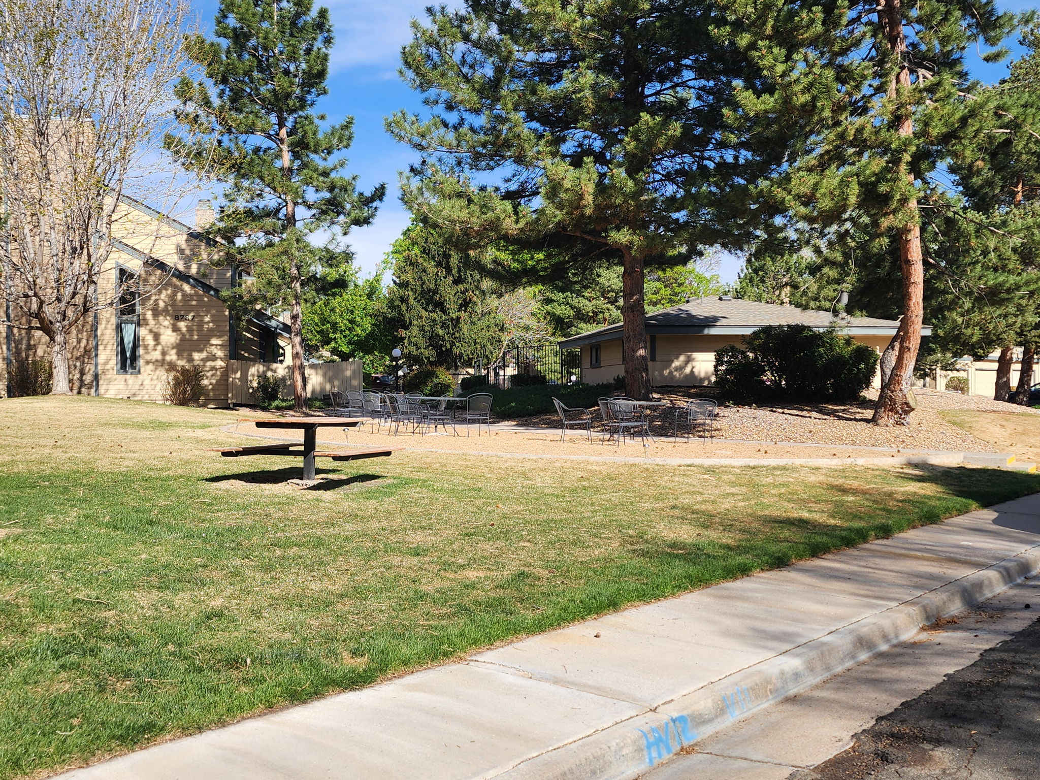 Community Pool , Clubhouse and Picnic Area