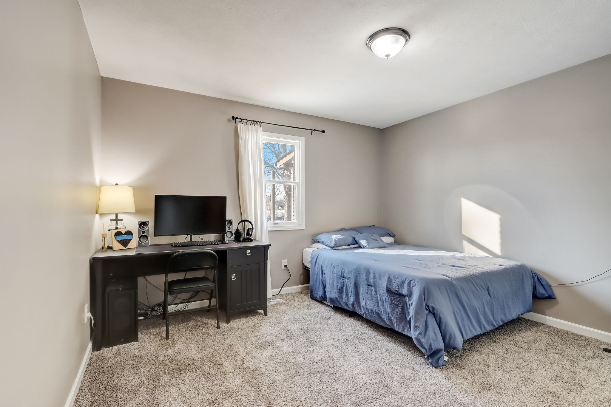 Surrey Dr-032