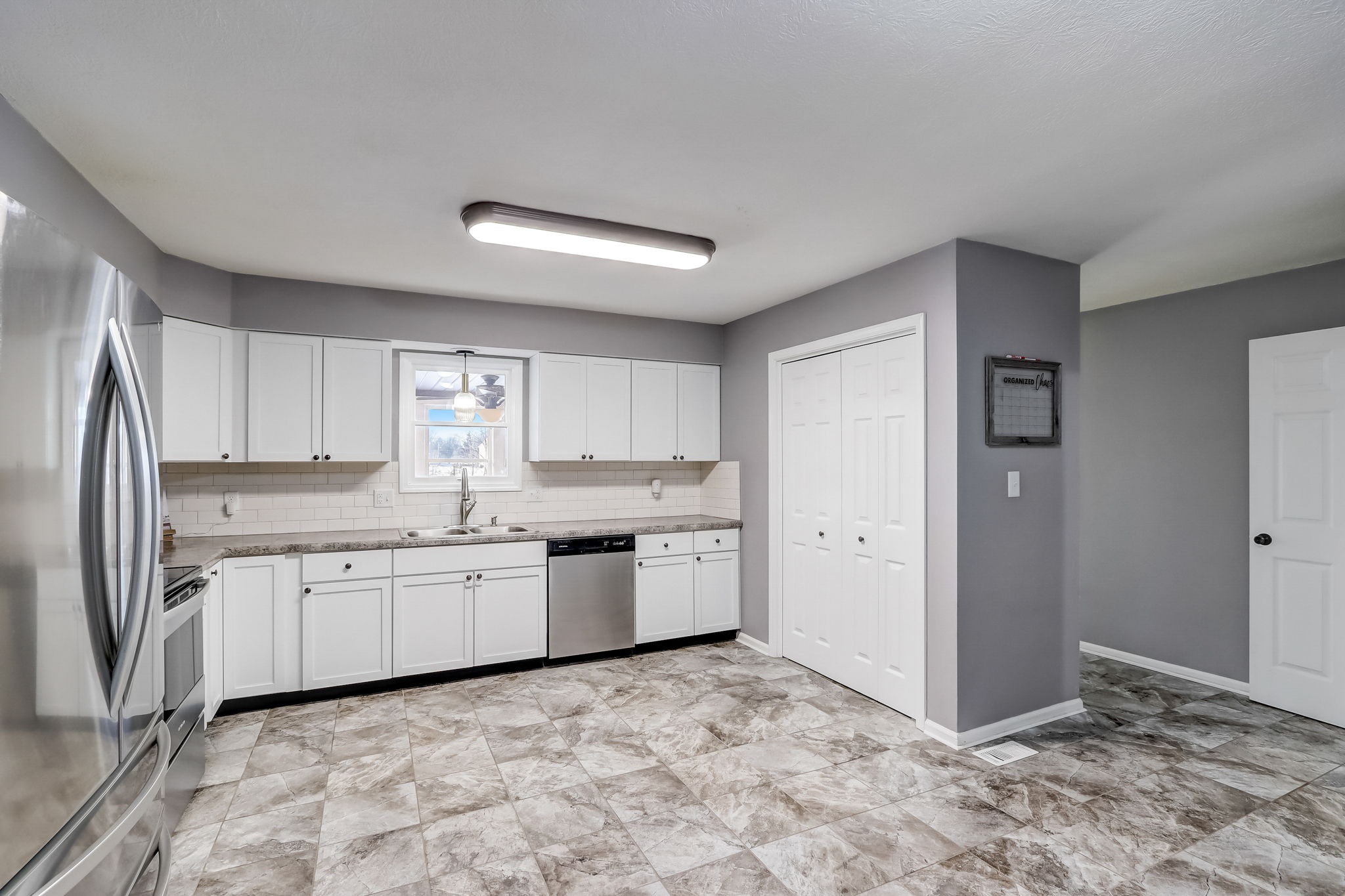 Surrey Dr-015