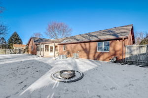 Surrey Dr-042
