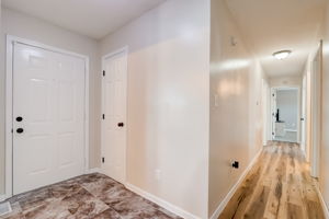 Surrey Dr-005