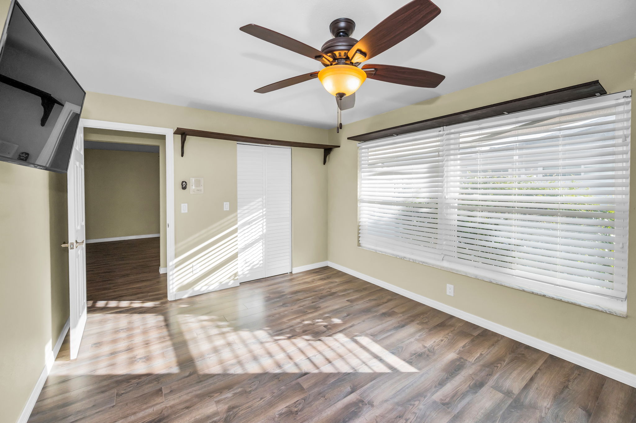 Bedroom2