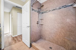 Bathroom2b