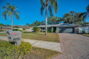Front Exterior5