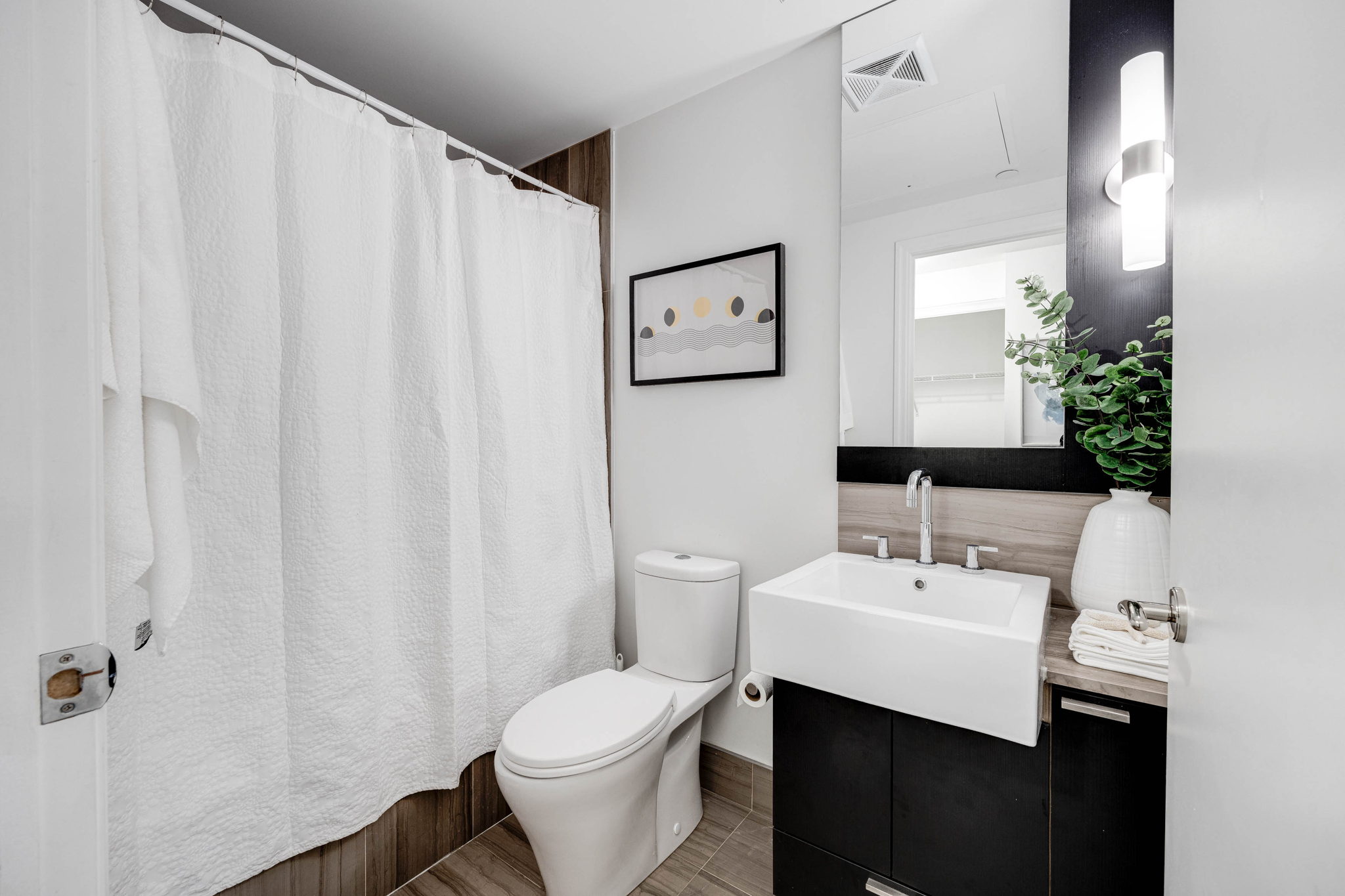 Toronto property showcase — delivered property photograph 23