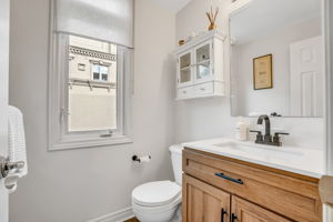 18-powder room1
