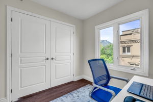 27-second bedroom4