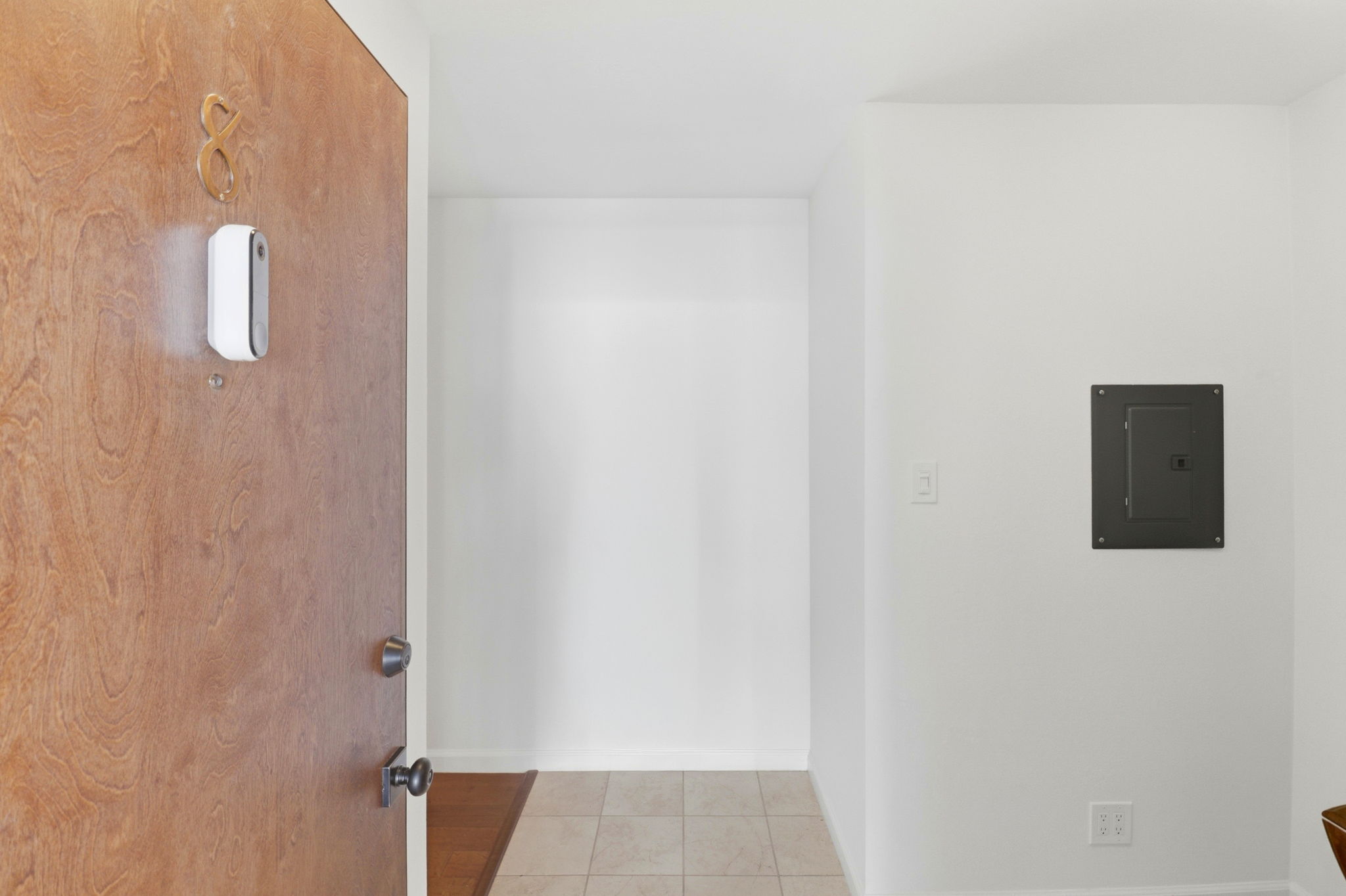 004_F8_88 Claremont Ave 8