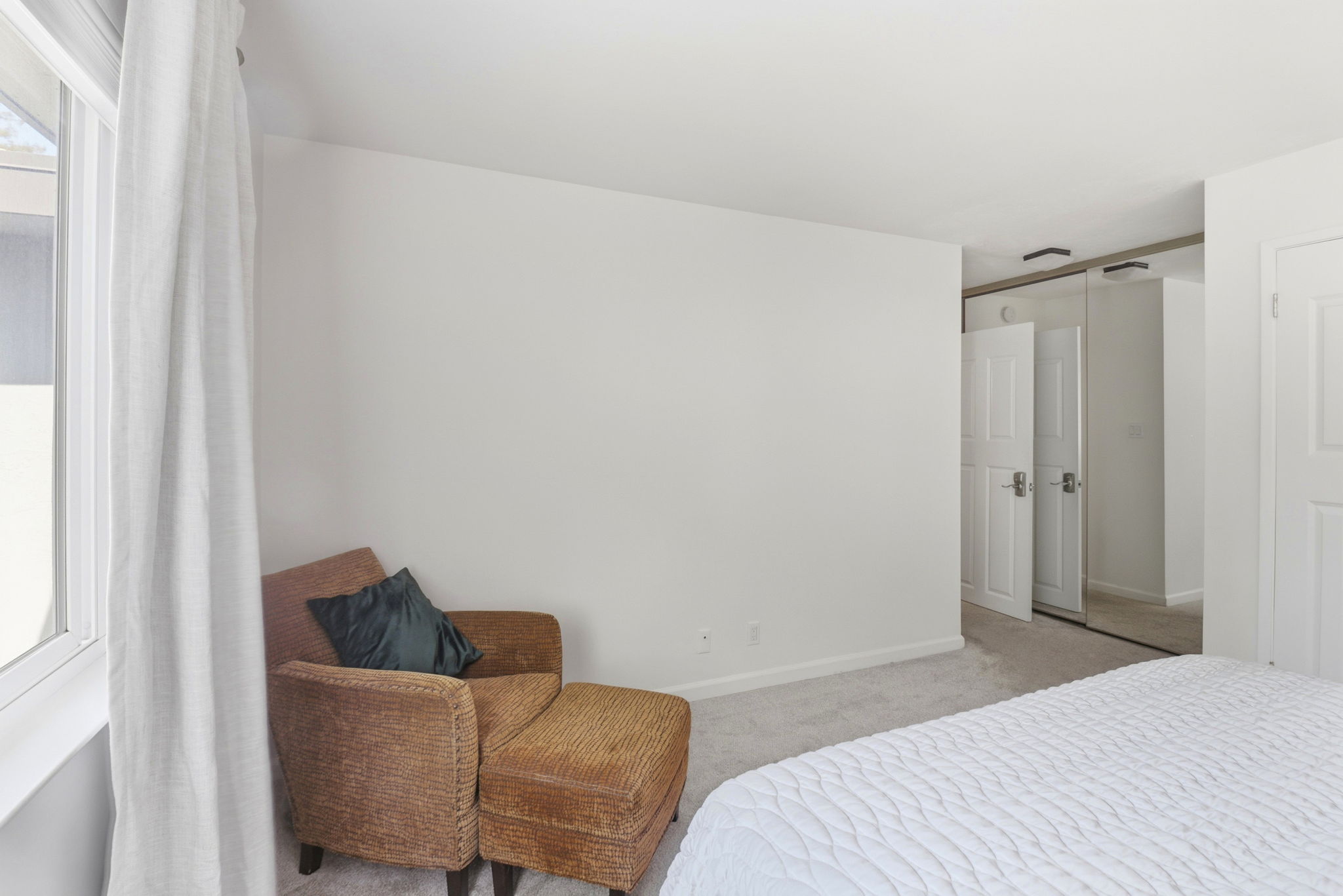 017_F8_88 Claremont Ave 8