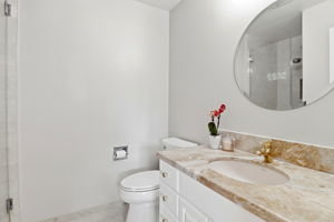 021_F8_88 Claremont Ave 8
