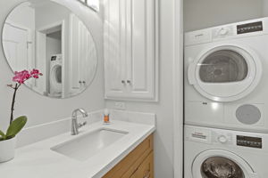 024_F8_88 Claremont Ave 8
