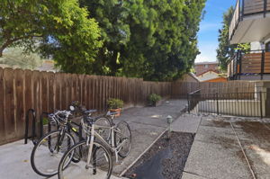 027_F8_88 Claremont Ave 8