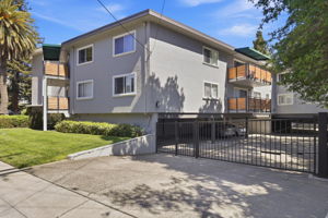 029_F8_88 Claremont Ave 8