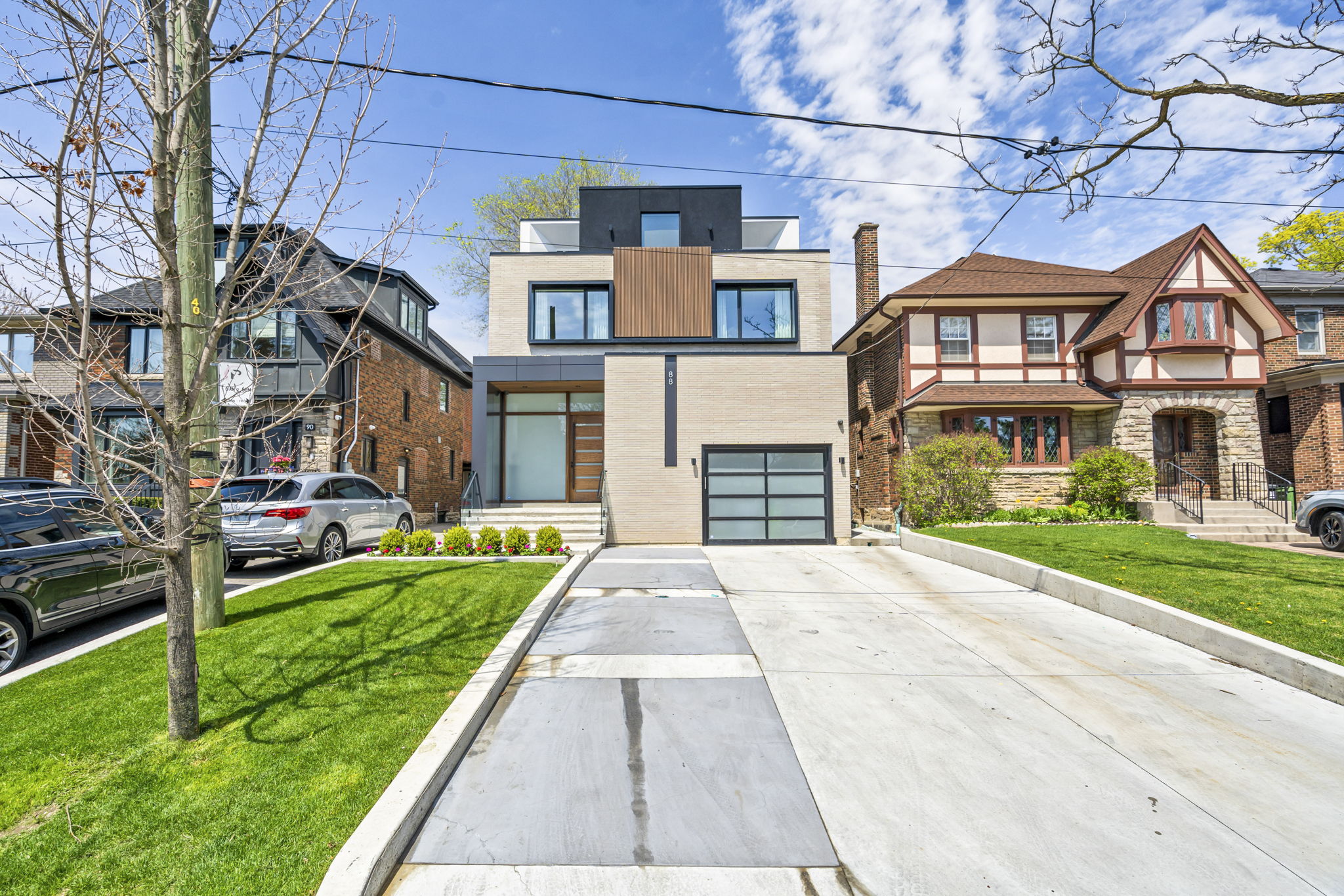88 College View Ave Toronto, ON M5P 1K1