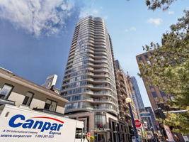 88 Cumberland St Unit 2104, Toronto ON
