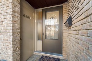 88 Greenwich Cir, Brampton, ON L6S 2E9, CA Photo 2