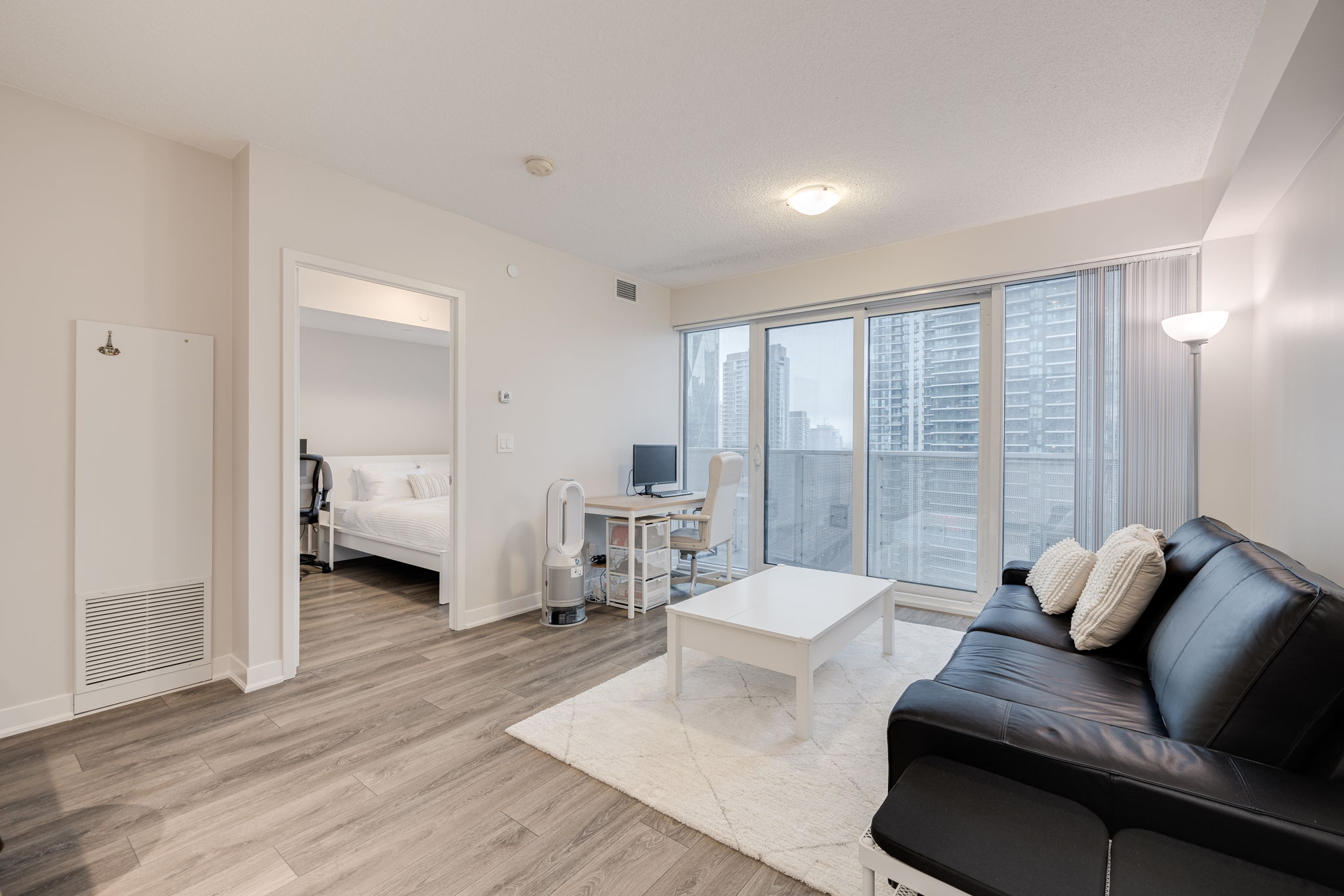 Toronto property showcase — delivered property photograph 10