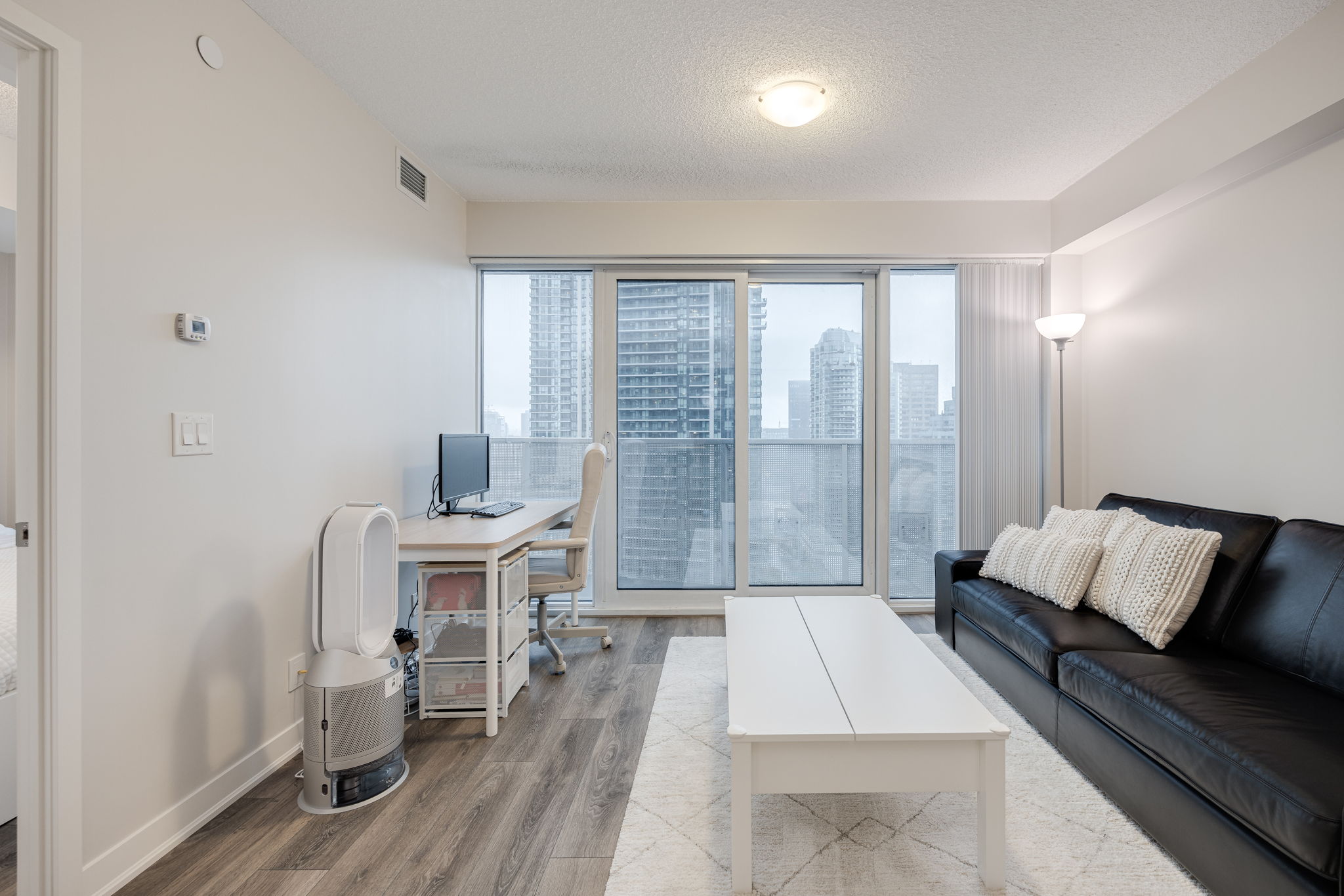 Toronto property showcase — delivered property photograph 9