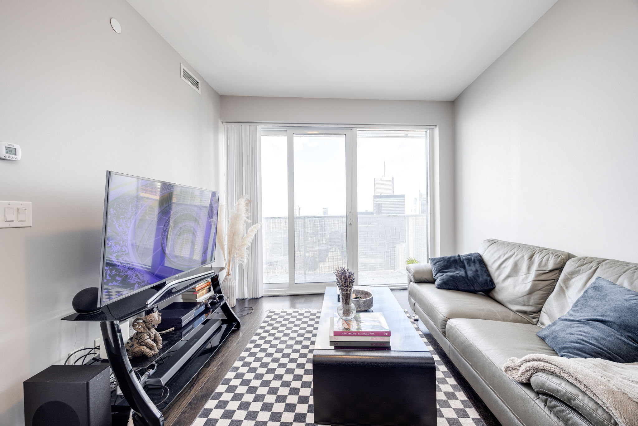 Toronto property showcase — delivered property photograph 11