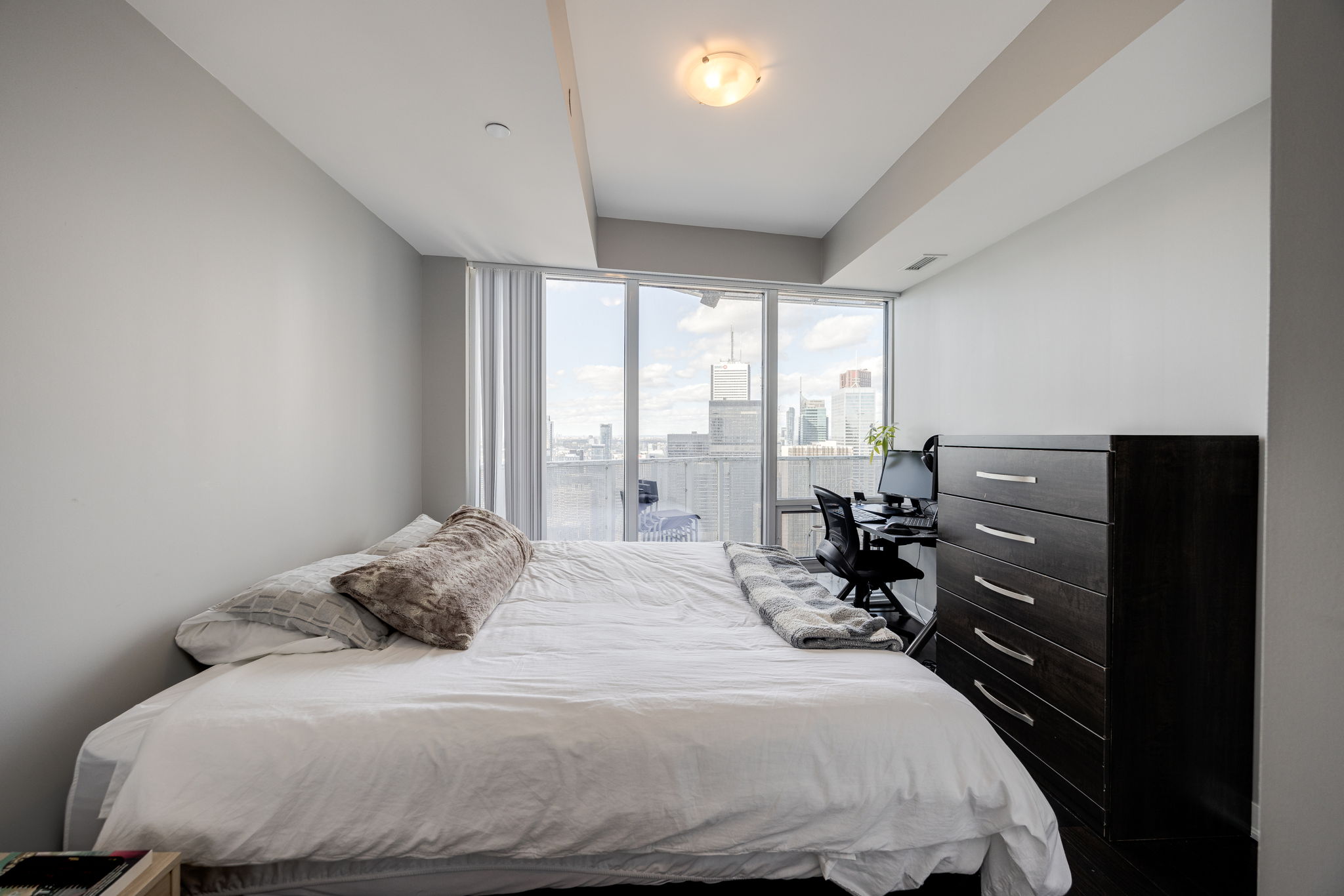 Toronto property showcase — delivered property photograph 14