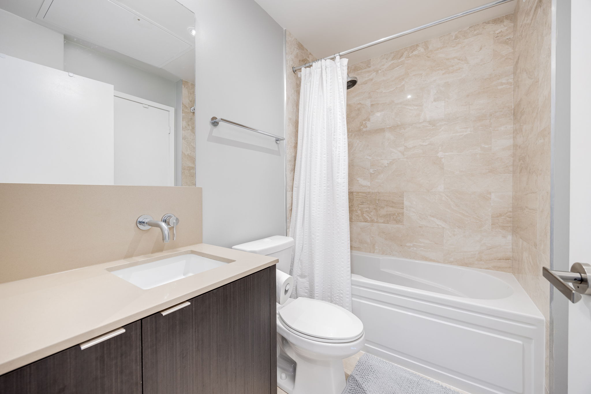 Toronto property showcase — delivered property photograph 19