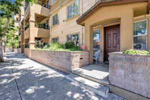 002_ 88 N Jackson Ave 105