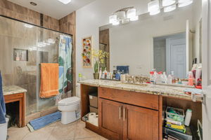 022_ 88 N Jackson Ave 105