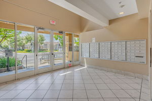 027_ 88 N Jackson Ave 105