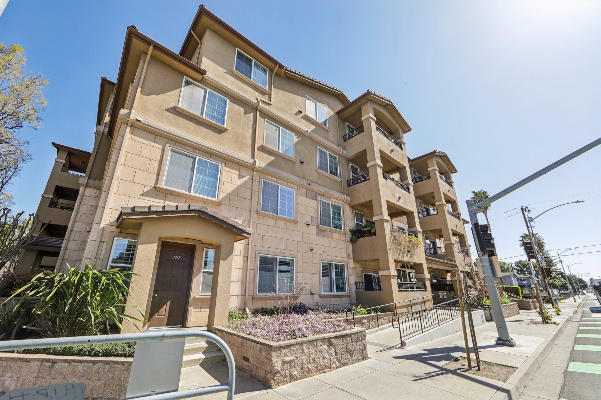 N Jackson Ave 415-S1203-003.jpg