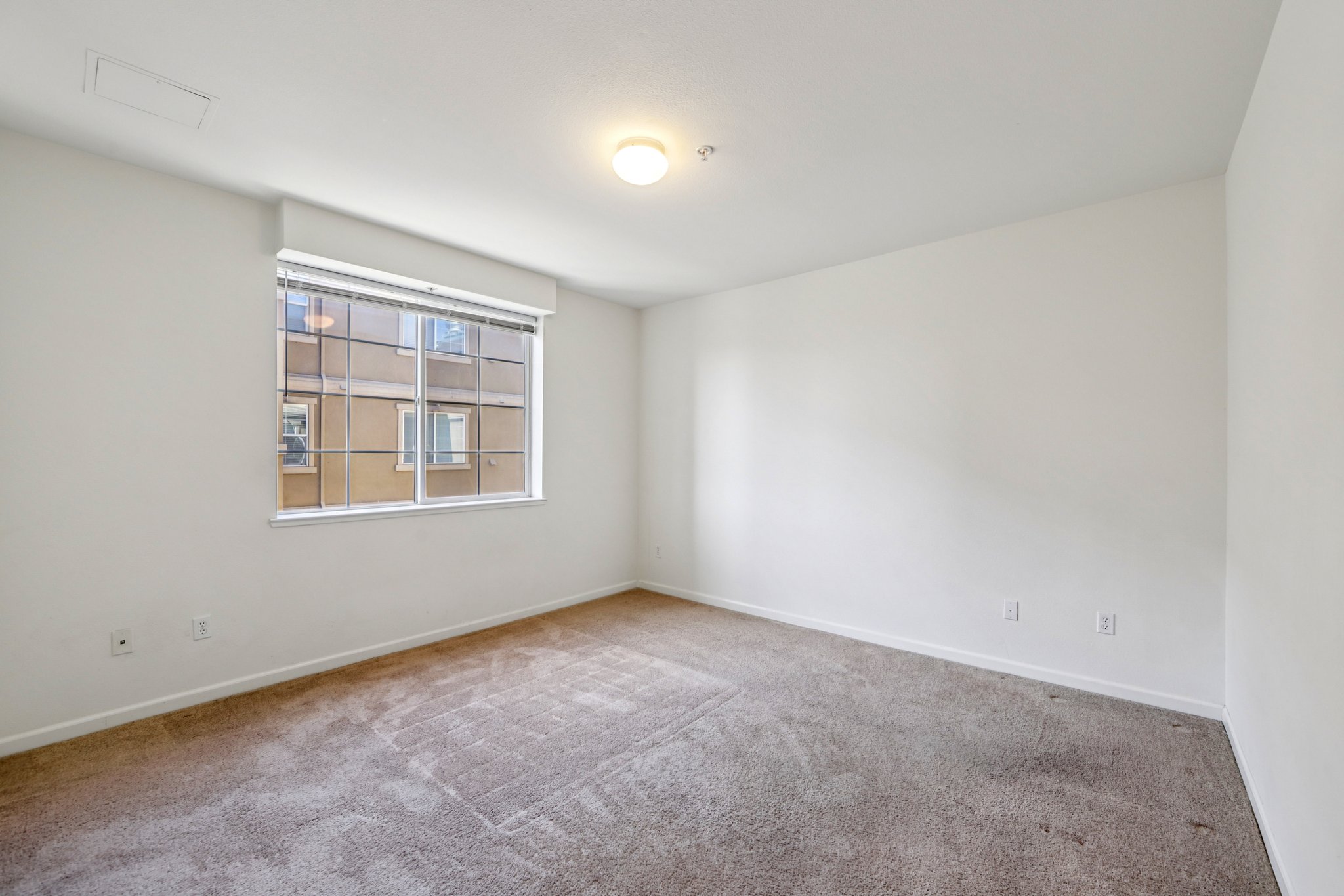 N Jackson Ave 415-S1203-018.jpg