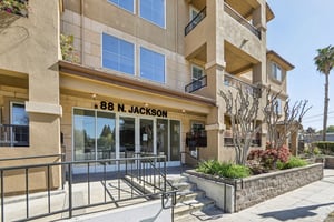 N Jackson Ave 415-S1203-002.jpg