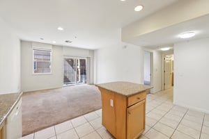 N Jackson Ave 415-S1203-012.jpg