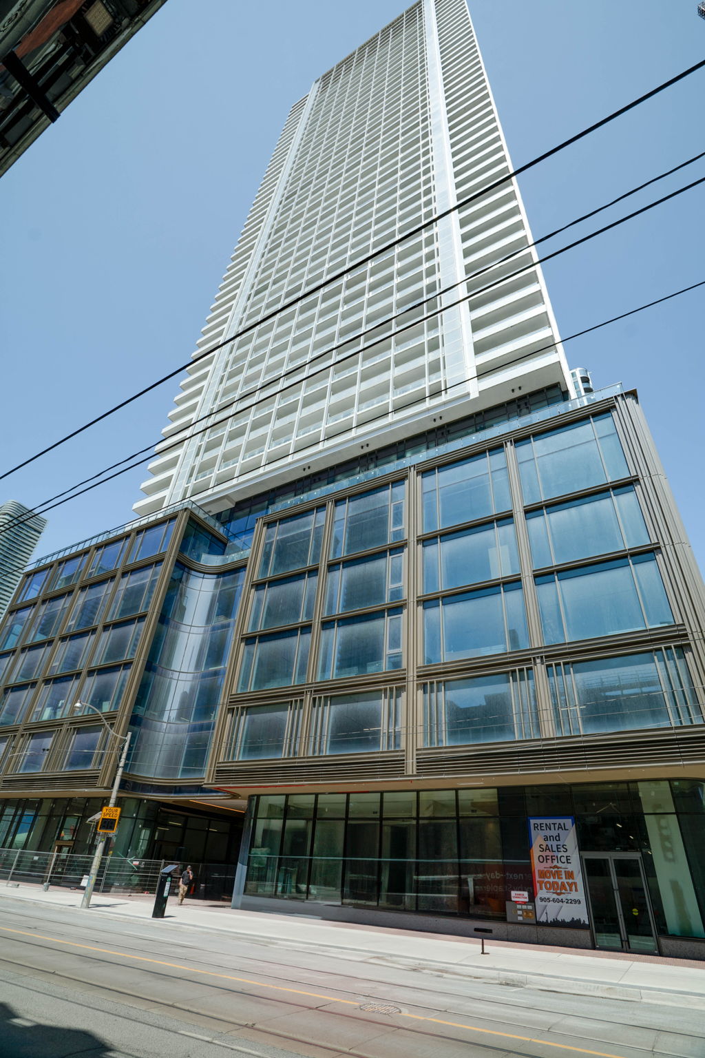 88 Queen St E Unit 702 Toronto, ON M5C 0B6