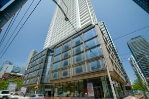88 Queen St E Unit 702, Toronto ON