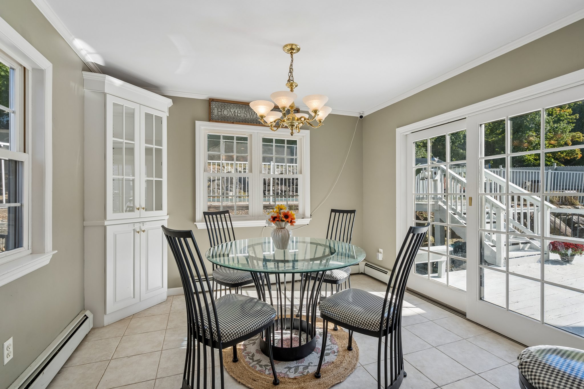 Breakfast Room
