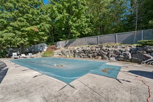 Cover/winterized pool