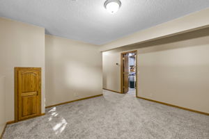  Photo 34