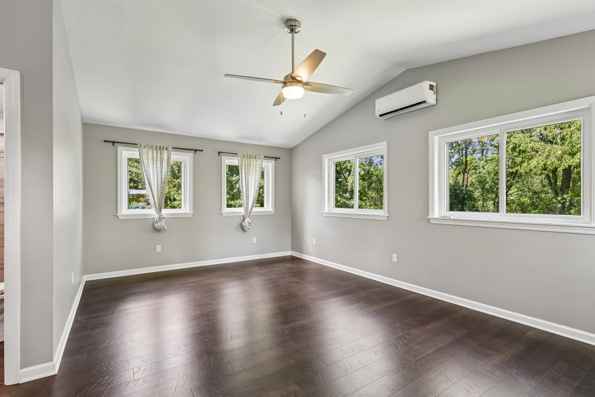 Fairview Rd-S3005-040.jpg